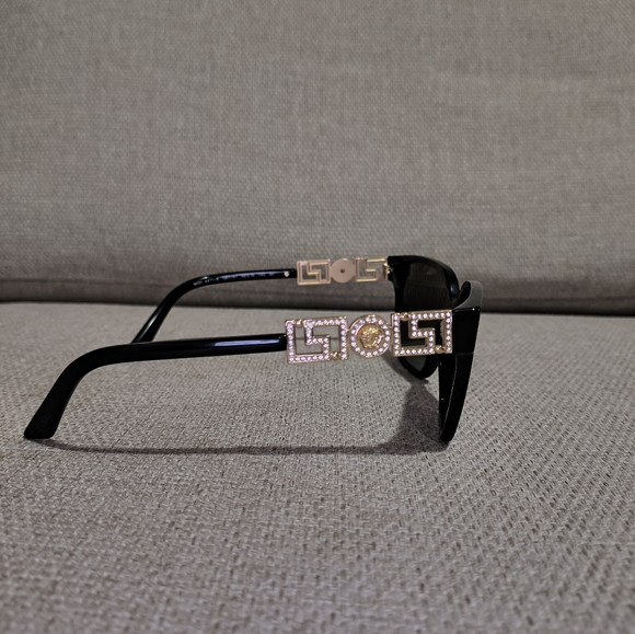 Authentic Versace Sunglasses NWT org $536 - Picture 6 of 16